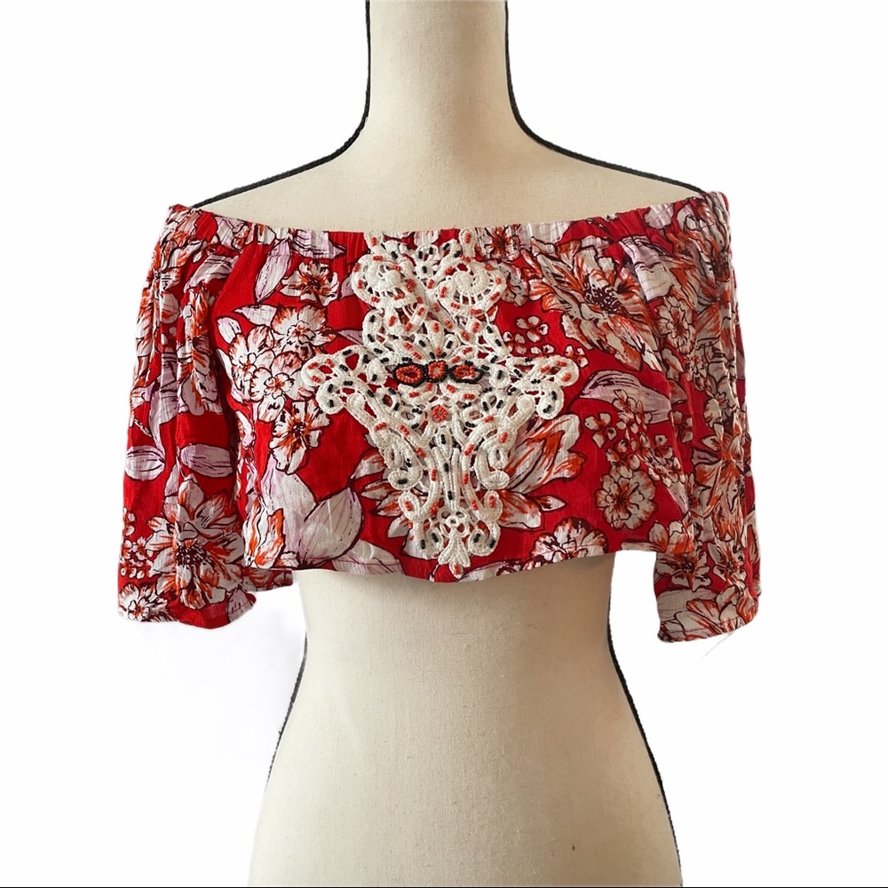 Native Rose crop top bead crochet off shoulder 10 NWT